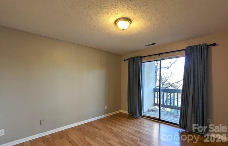 8137 Cedar Glen Dr, Charlotte, NC 28212