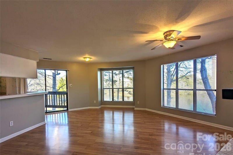 8137 Cedar Glen Dr, Charlotte, NC 28212