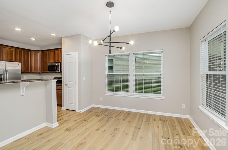 121 Inlet Point Dr, Tega Cay, SC 29708