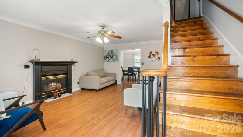 691 Carlton Dr, Gastonia, NC 28054