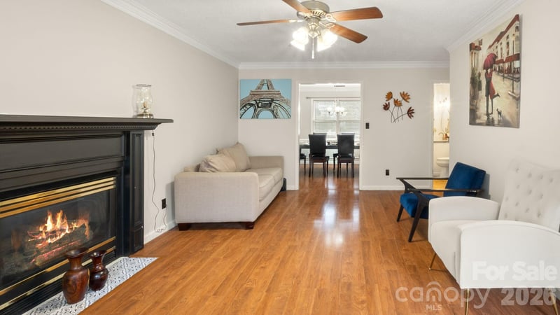 691 Carlton Dr, Gastonia, NC 28054