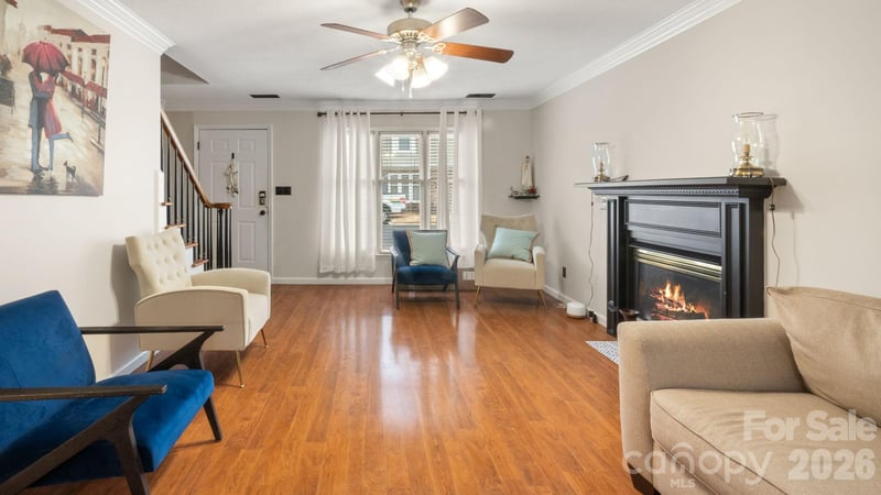 691 Carlton Dr, Gastonia, NC 28054