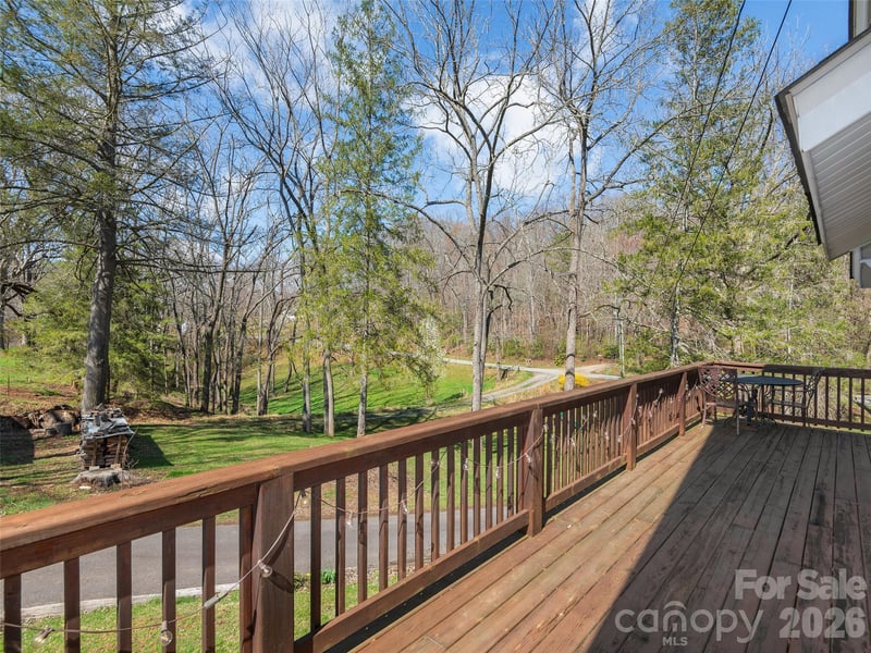 608 Evans Rd, Canton, NC 28716