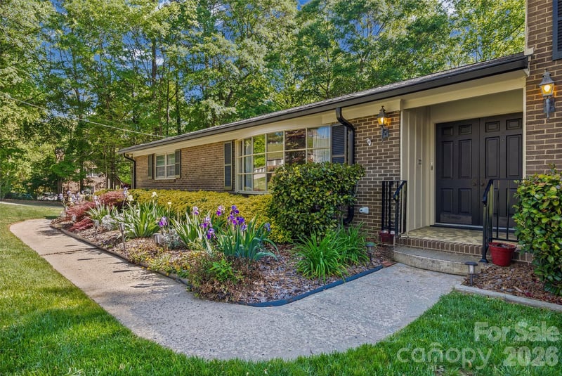 1914 New Hope Rd, Gastonia, NC 28054