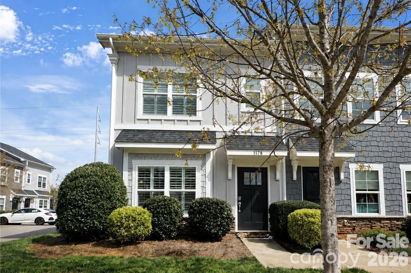 1178 Almerton Dr, Denver, NC 28037
