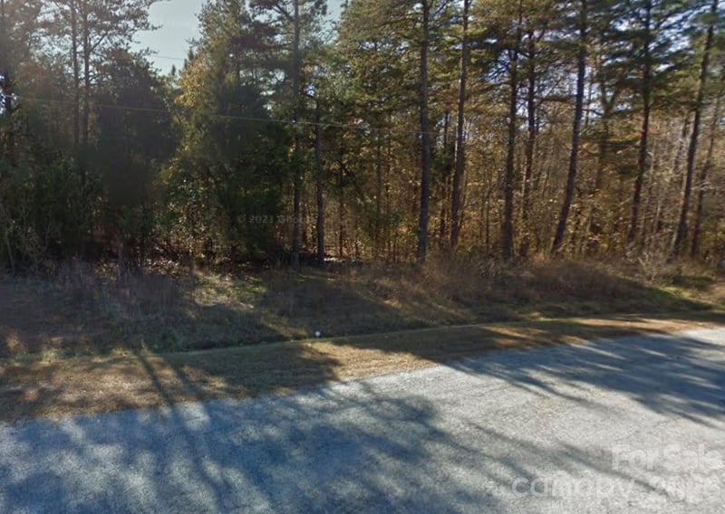 Summerville Dr, Trinity, NC 27370
