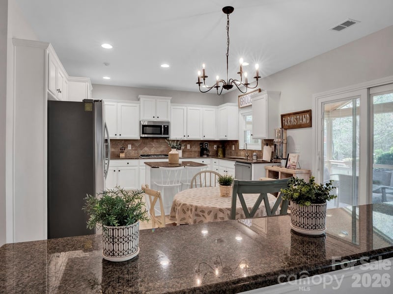 1800 Robbins Meadows Dr, Waxhaw, NC 28173
