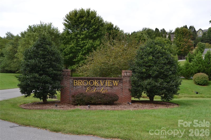 25 Sage Dr, Weaverville, NC 28787