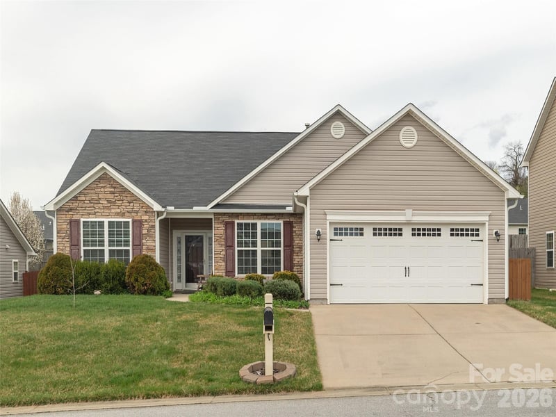 83 Swift Creek Rd, Fletcher, NC 28732