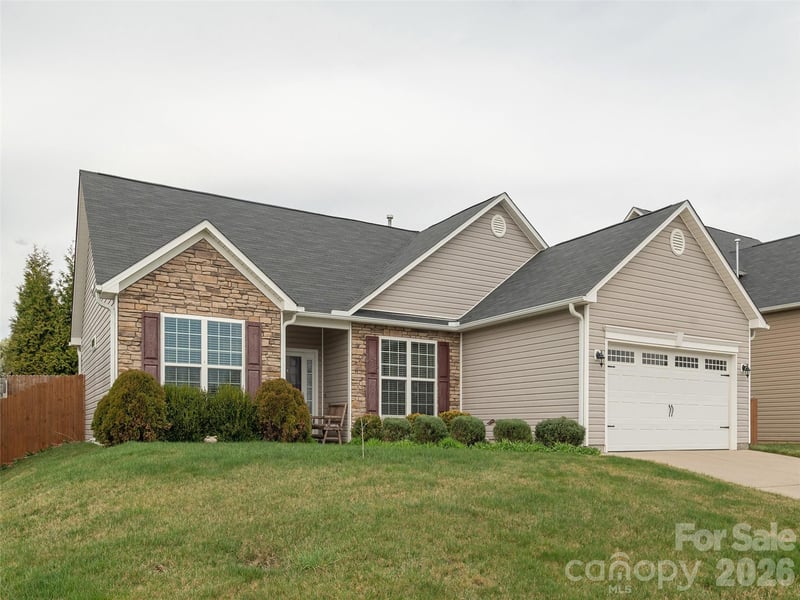 83 Swift Creek Rd, Fletcher, NC 28732