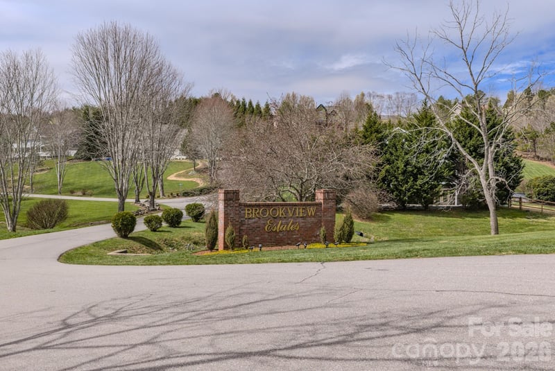 29 Sage Dr, Weaverville, NC 28787