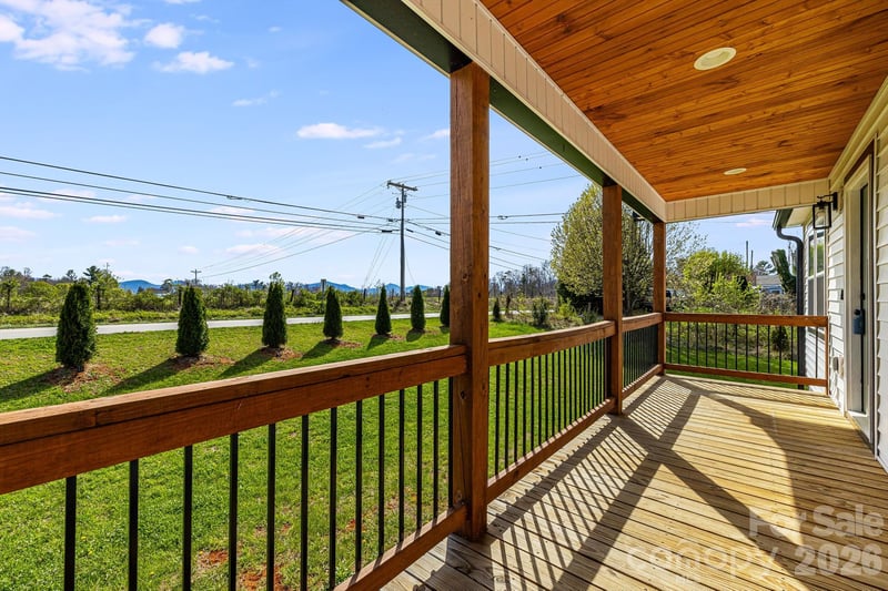 1021 Alexander Rd, Leicester, NC 28748