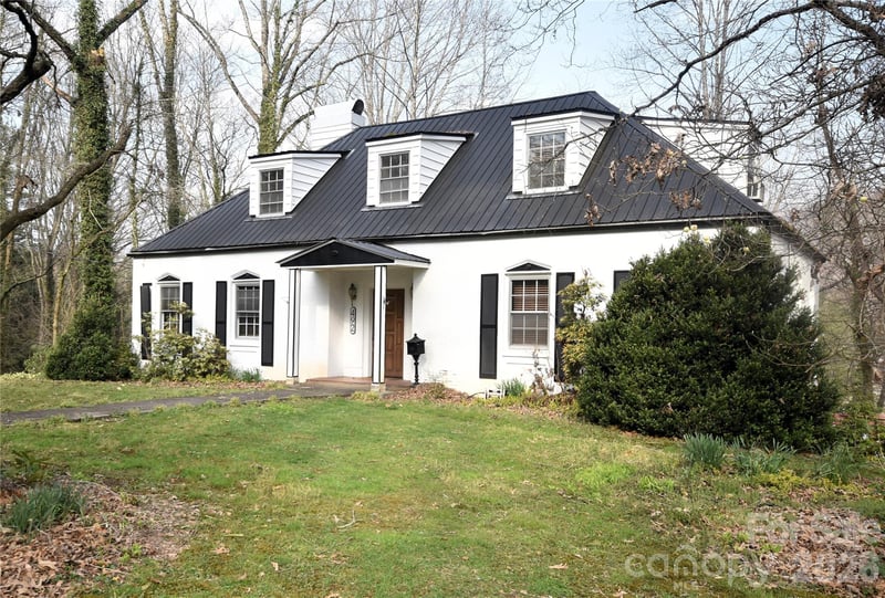 492 Main St, Waynesville, NC 28786