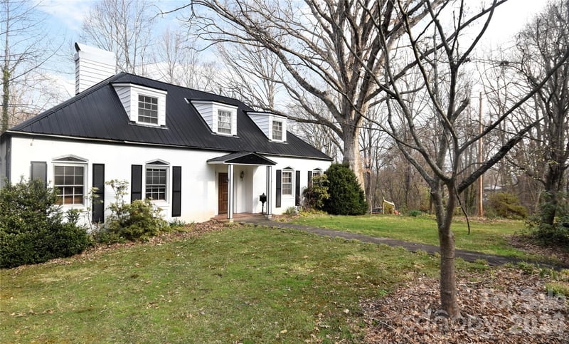 492 Main St, Waynesville, NC 28786