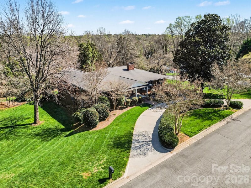 746 Grandview Dr, Concord, NC 28025