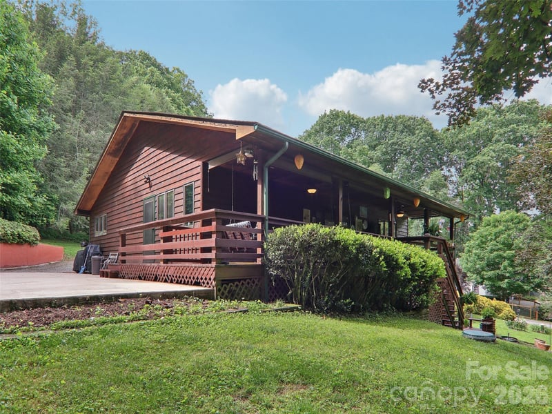 457 Shady Ridge Rd, Waynesville, NC 28785