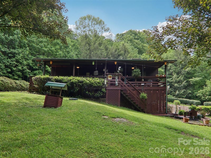 457 Shady Ridge Rd, Waynesville, NC 28785