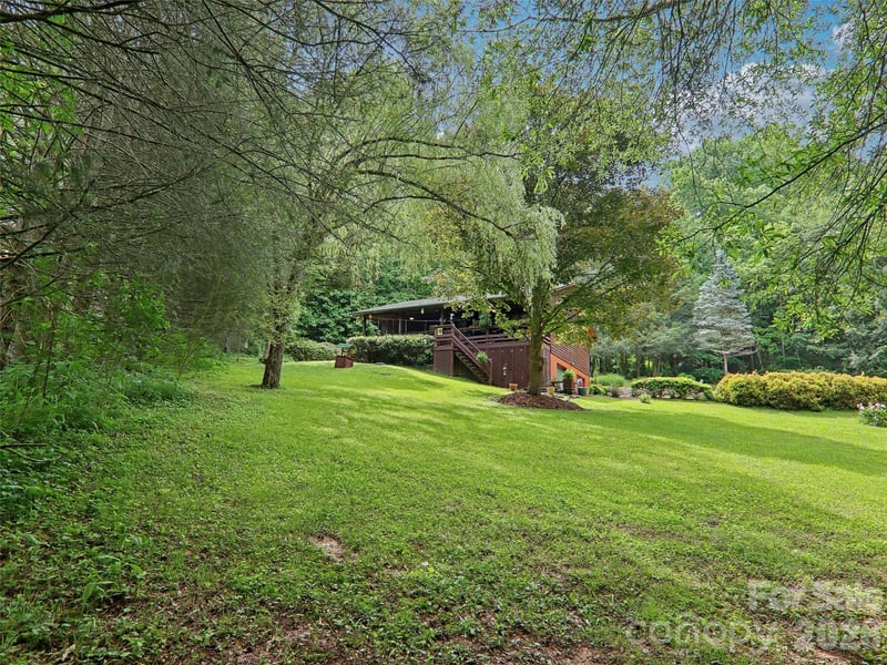 457 Shady Ridge Rd, Waynesville, NC 28785
