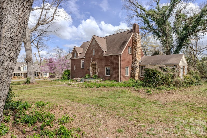 210 Gaston St, Kings Mountain, NC 28086