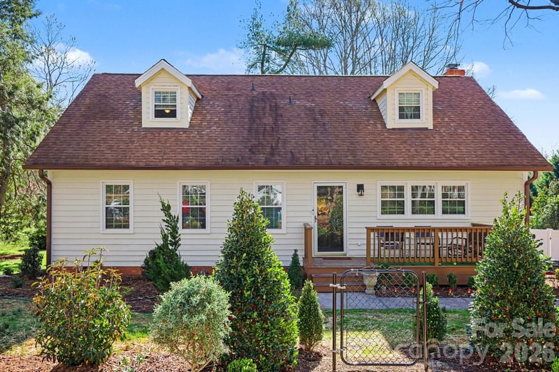 10116 Mountain Apple Dr, Mint Hill, NC 28227