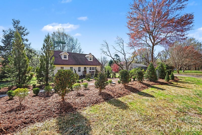 10116 Mountain Apple Dr, Mint Hill, NC 28227