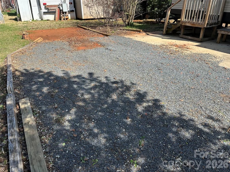 109 Gregory Dr, New London, NC 28127