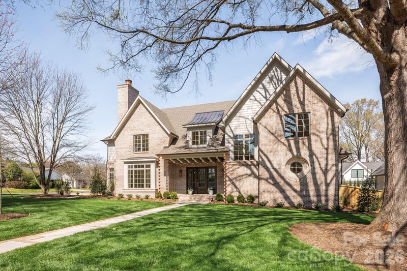 221 Canterbury Rd, Charlotte, NC 28211
