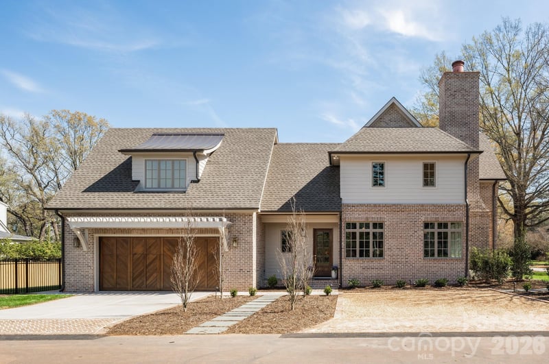 221 Canterbury Rd, Charlotte, NC 28211