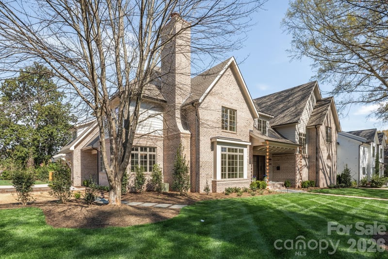 221 Canterbury Rd, Charlotte, NC 28211