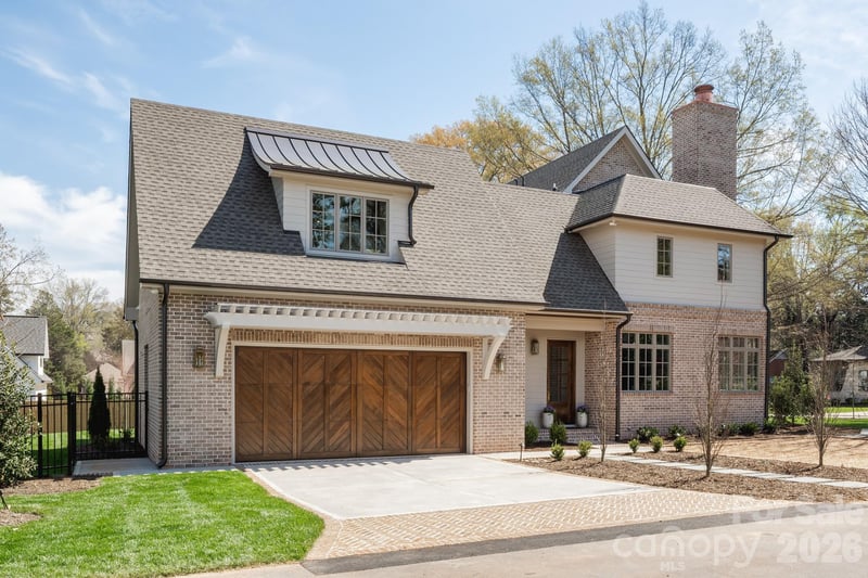 221 Canterbury Rd, Charlotte, NC 28211