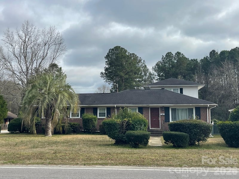 1529 Market St, Cheraw, SC 29520