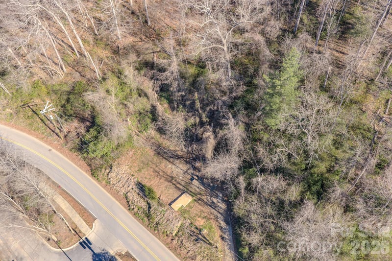 16 Governors View Rd, Asheville, NC 28805
