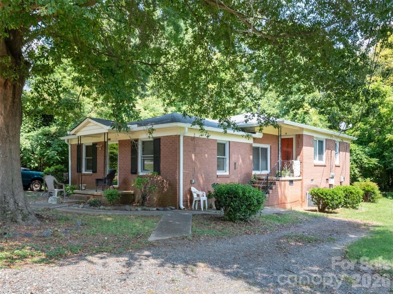 3110 Capitol Dr, Charlotte, NC 28208