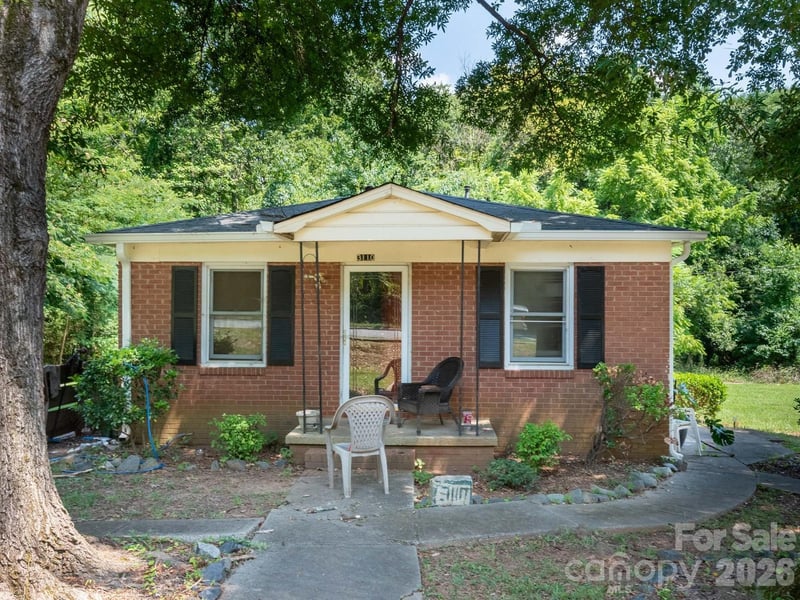 3110 Capitol Dr, Charlotte, NC 28208