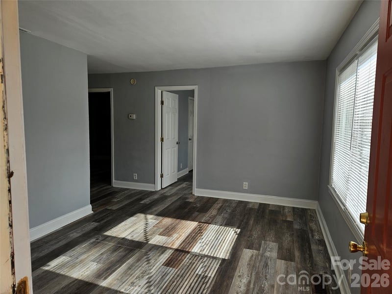 3110 Capitol Dr, Charlotte, NC 28208