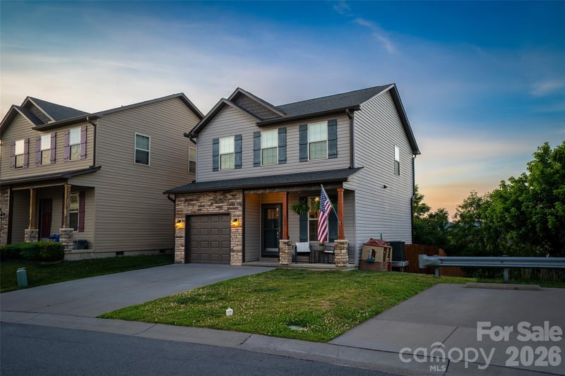 151 Cardwell Ln, Fletcher, NC 28732