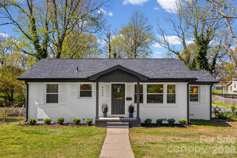4200 Abbeydale Dr, Charlotte, NC 28205
