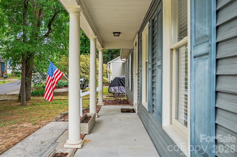 9060 Tulagi Ct, Tega Cay, SC 29708