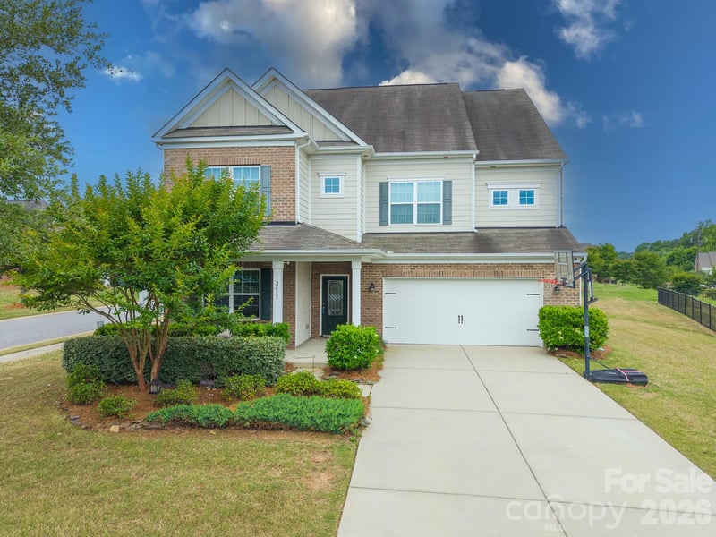 2617 Kinmere Dr, Gastonia, NC 28056