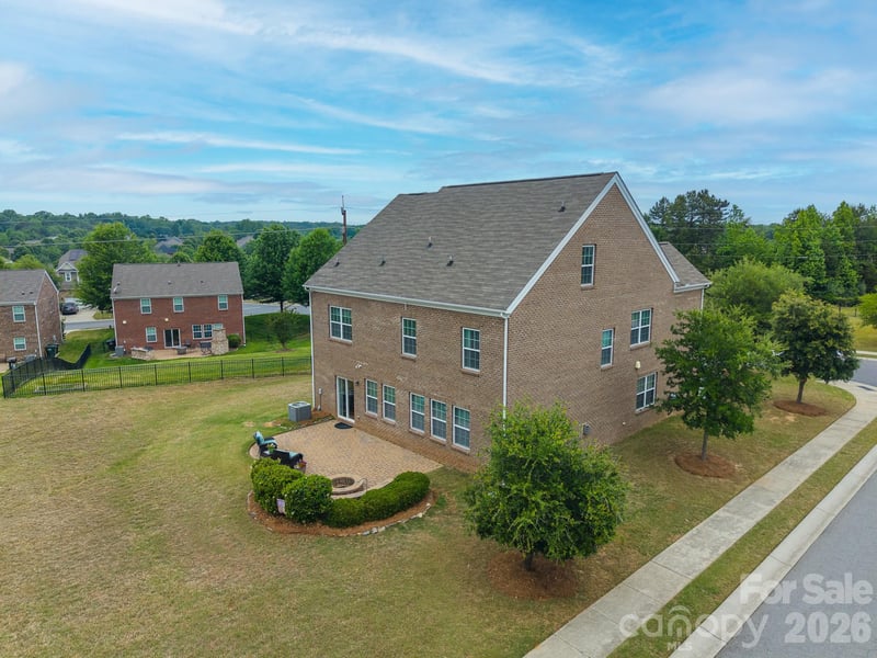 2617 Kinmere Dr, Gastonia, NC 28056