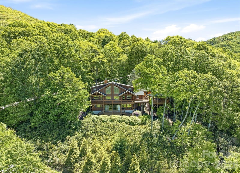 1200 Tawodi Trl, Maggie Valley, NC 28751