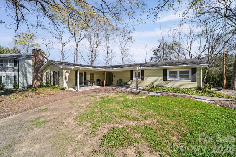 100 Todd Dr, Concord, NC 28025