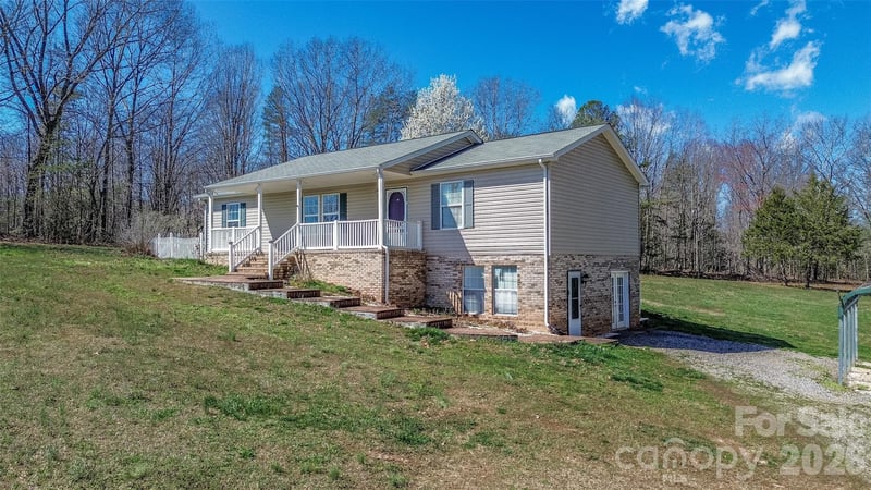 311 Fletcher Rd, Union Grove, NC 28689