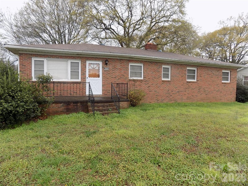 2605 Lowell Rd, Gastonia, NC 28054