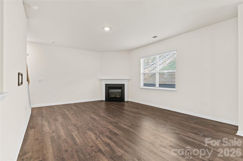 814 Monterey Ct, Asheville, NC 28806