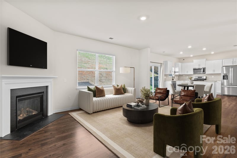 814 Monterey Ct, Asheville, NC 28806