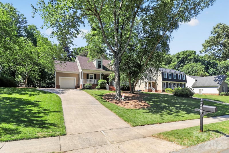 4007 Meadowridge Dr, Charlotte, NC 28226