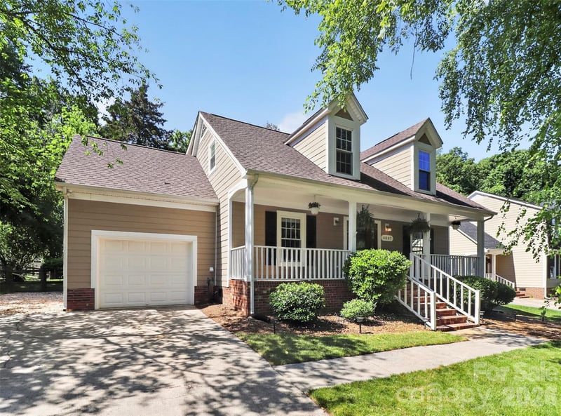 4007 Meadowridge Dr, Charlotte, NC 28226