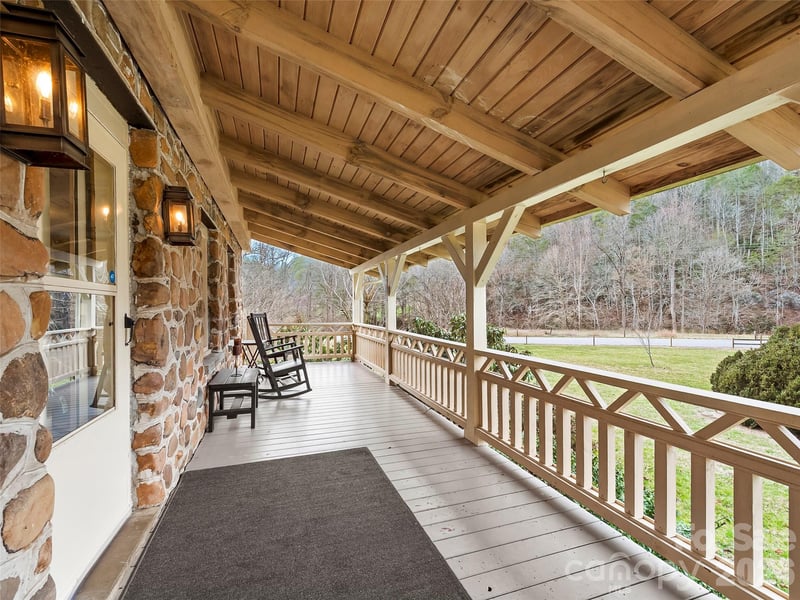 58 Guntertown Rd, Marshall, NC 28753