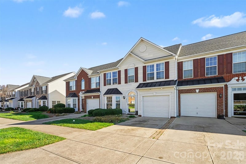 3818 Carl Parmer Dr, Harrisburg, NC 28075